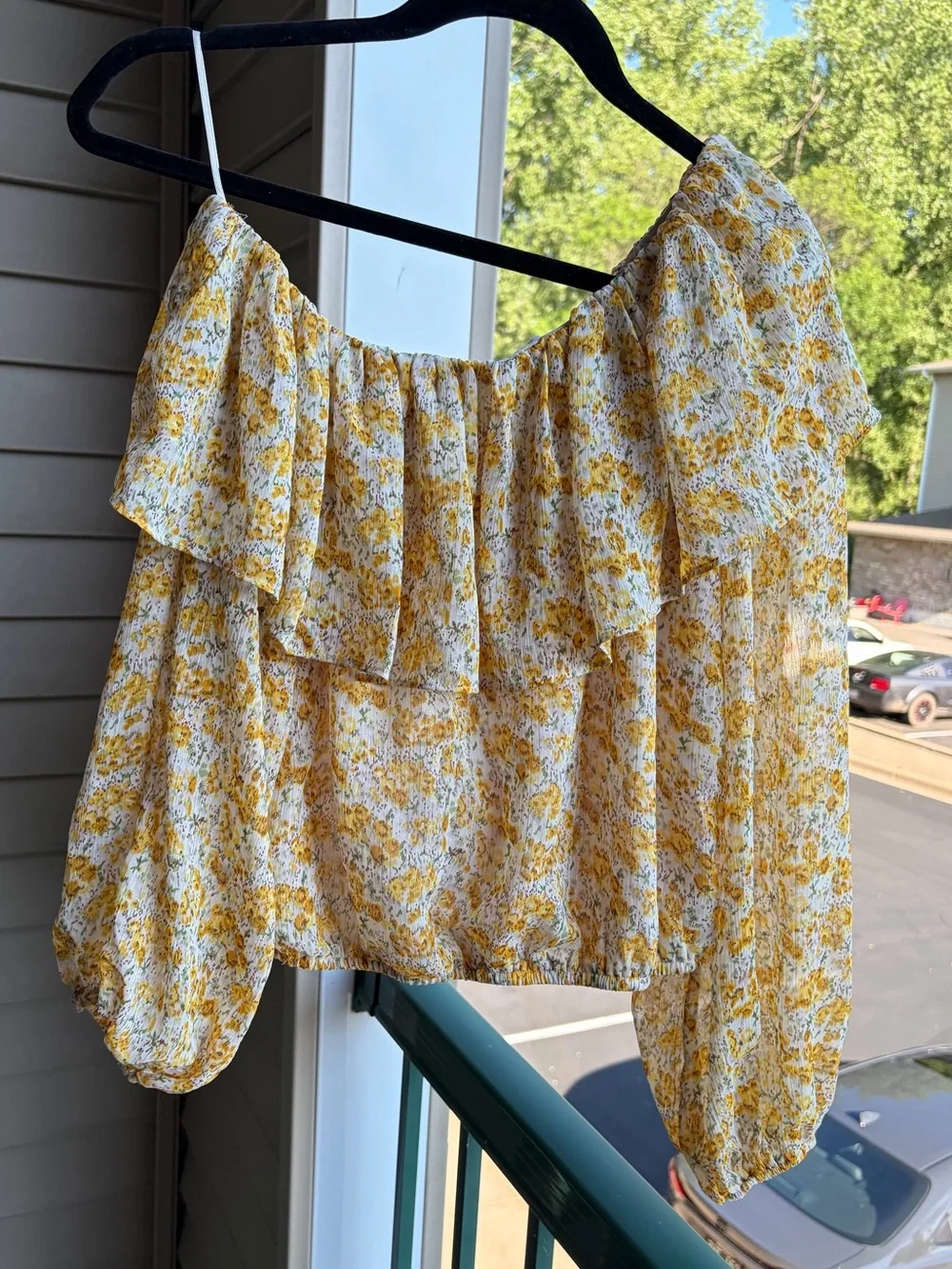 🆕🌻 ASTR The Label Yellow Floral Off Shoulder Crop Top XS Boho Cottagecore Blouse